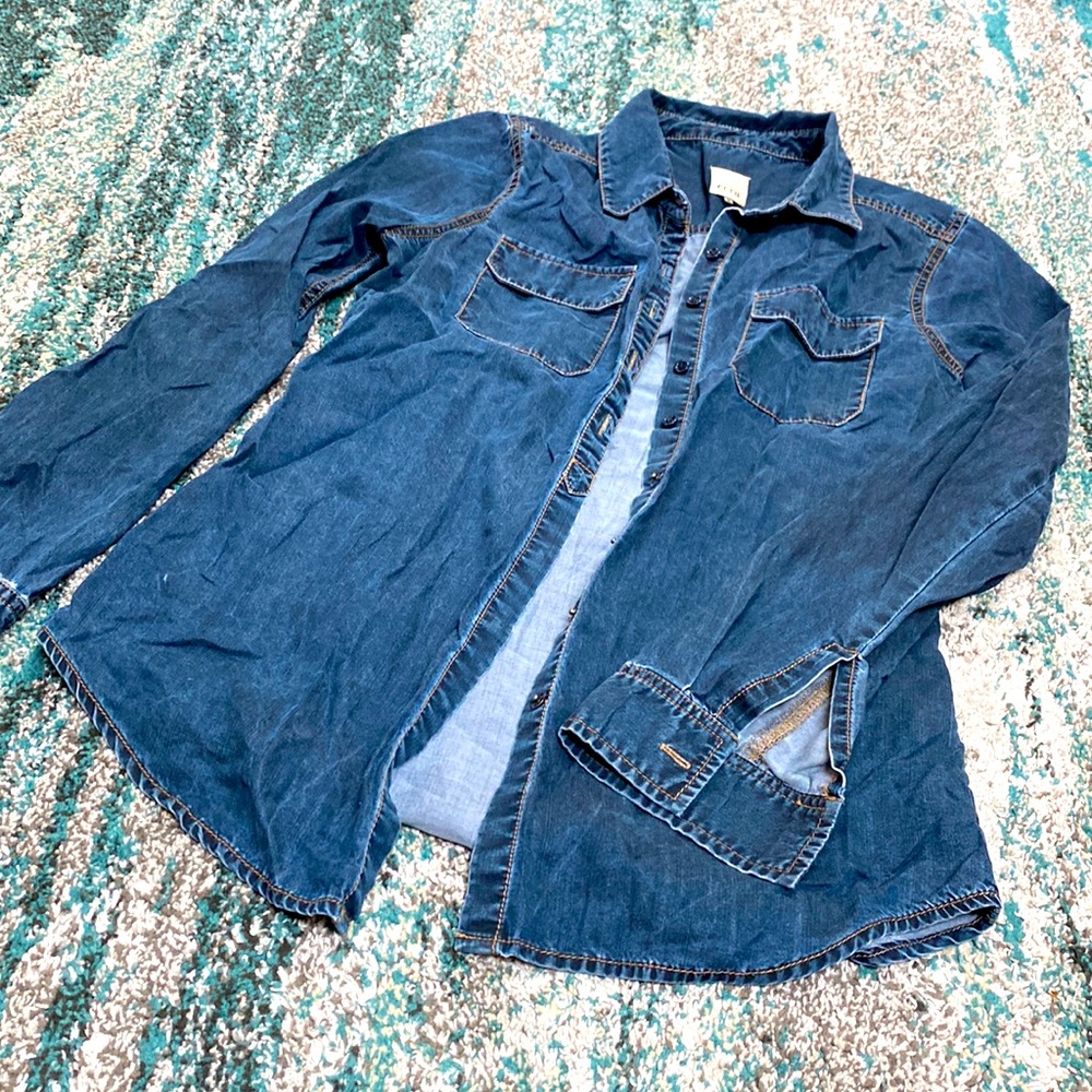 Ecru tencel denim button down